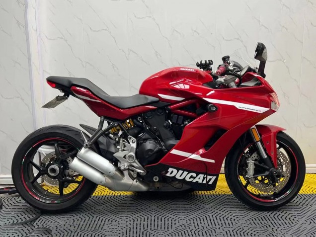 Carenados Moto Ducati Supersport 939/939S 2017-2022 - Rojo Blanco Negro